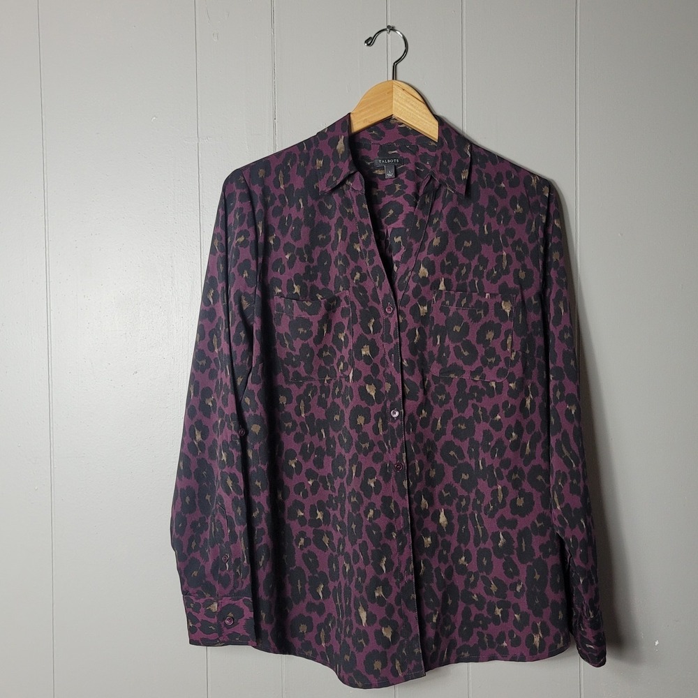 TALBOTS PLUM PURPLE ANIMAL LEOPARD PRINT V NECK BUTTON DOWN SHIRT WOMENS LARGE